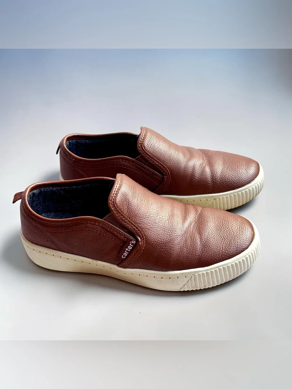 Carter's Ricky Slip-On Boys Sneaker Big Kid Size 4 Brown Worn Twice Faux Leather